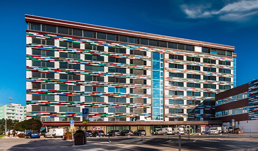 Košická pobočka je zvenčí velmi nápadná a kreativní