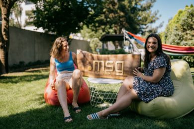 party-v-prijemnem-kolektivu-kolegu