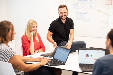 porady-se-skvelym-kolektivem-lidi