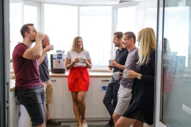 prestavka-v-praci-ve-firemni-kuchyni